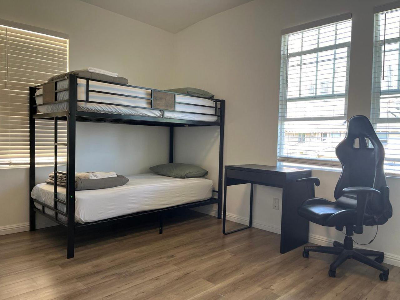 Columbia Downtown Dtla Hostel Лос Анджелис Екстериор снимка